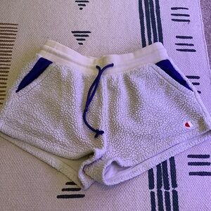 WOMEN'S CHAMPION SHERPA CREAM SHORTS Small